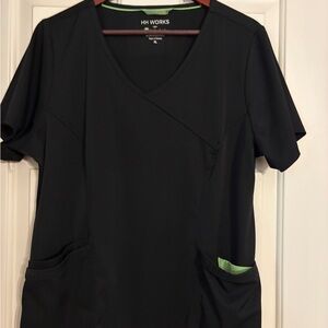 Healing Hands Green label Black Short Sleeve Top